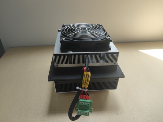 110W 12VDC 空気から空気冷却器 固体状態の信頼性のある設計柔軟性